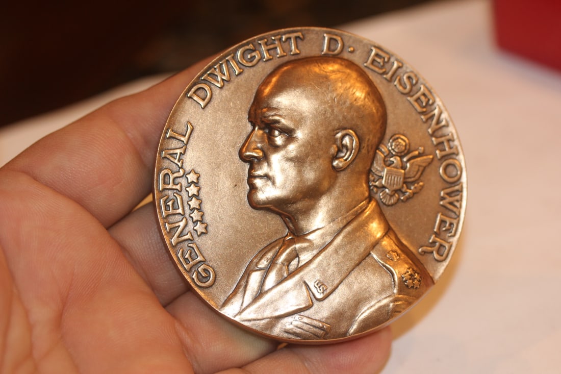 Dwight Eisenhower Bronze Plaque: 2 3/4" in diameter