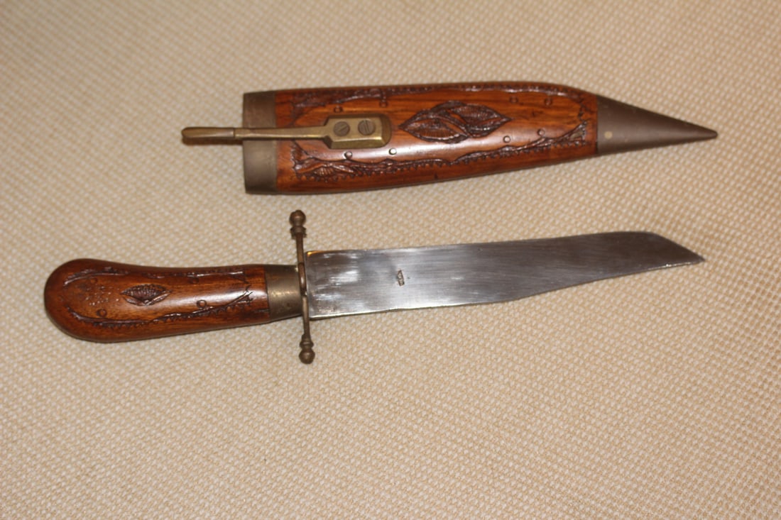 Wooden Handle India Knife (1 of 6)