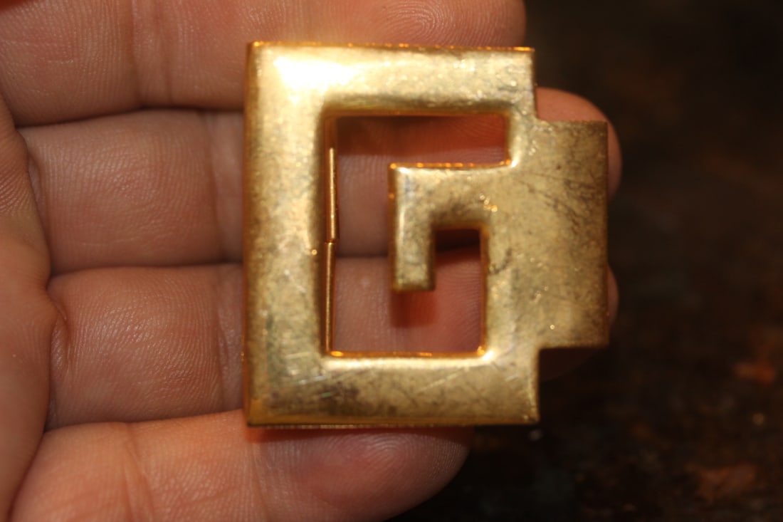 Gold Plated G Belt Buckle (1 of 2)