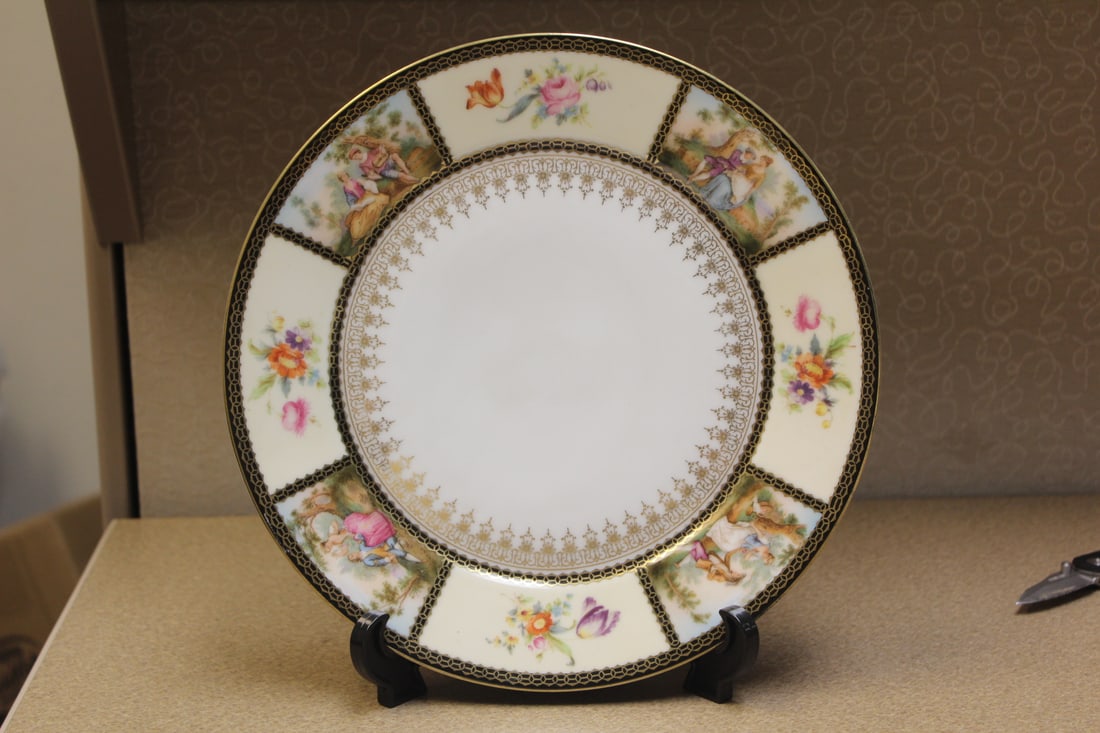 Bavaria Plate: love story scene - gold gilted rim - 10 1/4" in diameter