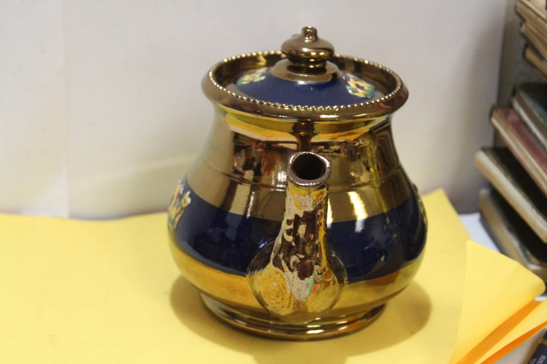 A Ceramic Lusterware Teapot - 3