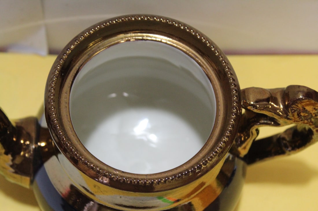 A Ceramic Lusterware Teapot - 6