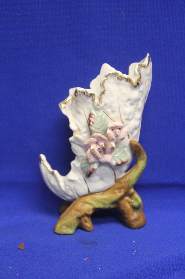 Cornucopia Vase: ceramic - 6 1/4" tall