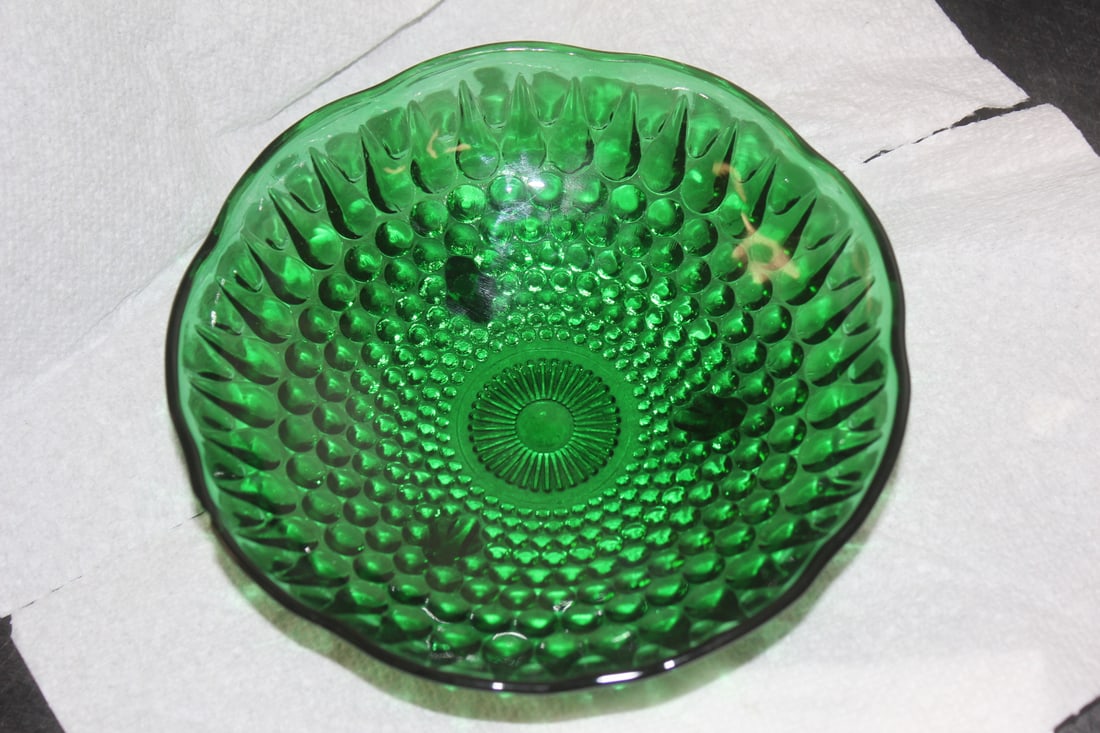 Green 3 Legged Pressed Glass Bowl: 6 3/8" in diameter