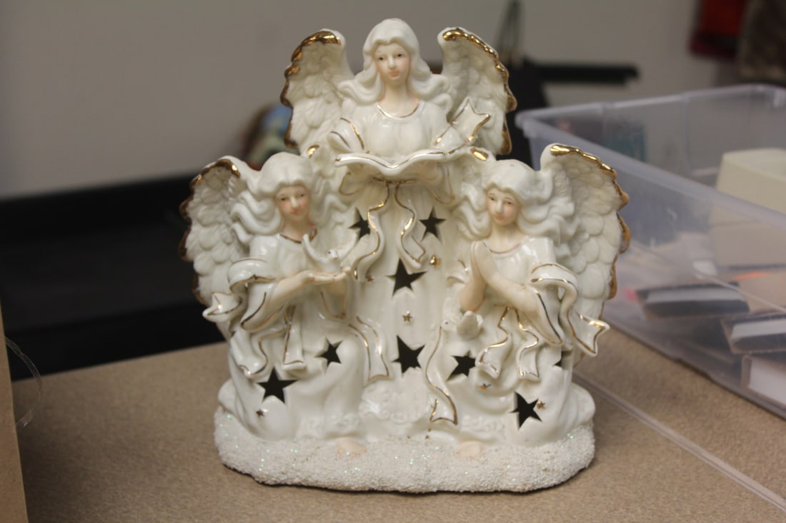 Ceramic Group of Angels: 7 1/2" wide - made in China