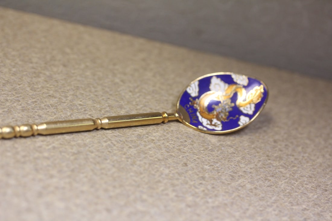 Chinese Enamel Spoon: dragon - 5 inches long