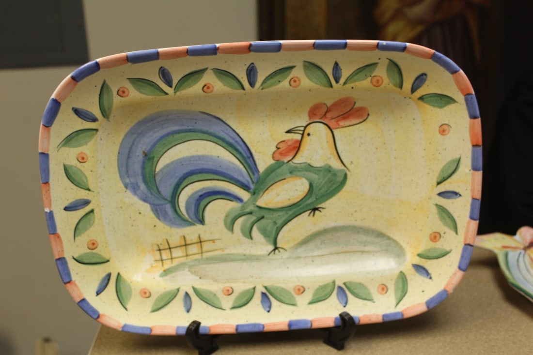 Bella Rooster Ceramic Rectangular Tray: 15 3/8" across