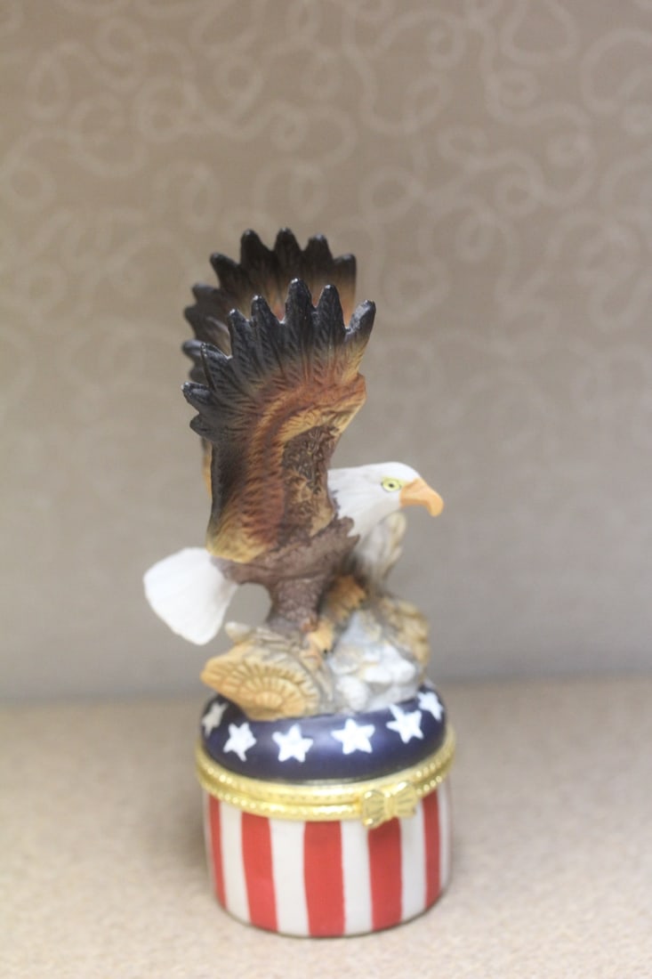 Eagle Ceramic Trinket Box - 4