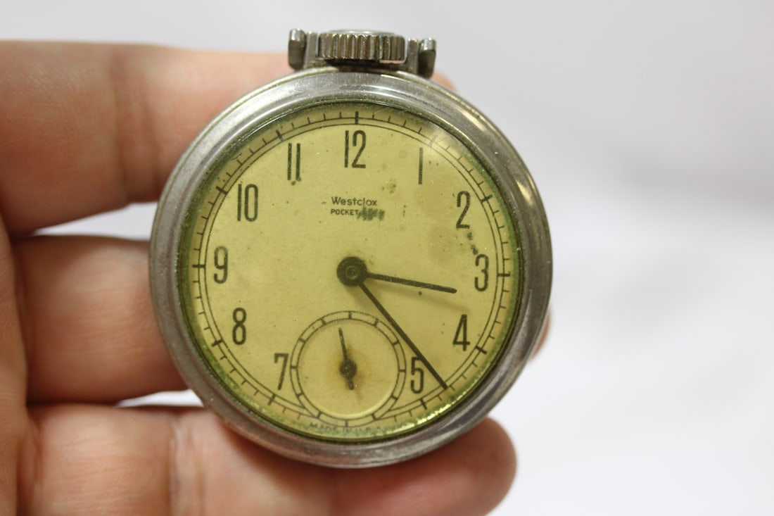 Westclox Pocket Watch: currently working - 1 7/8" in diameter - open face pocket watch