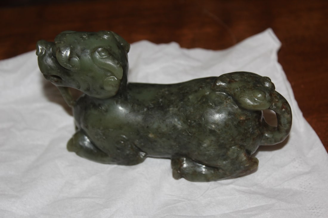 Nephrite Jade Chinese Beast: 5 1/4" long