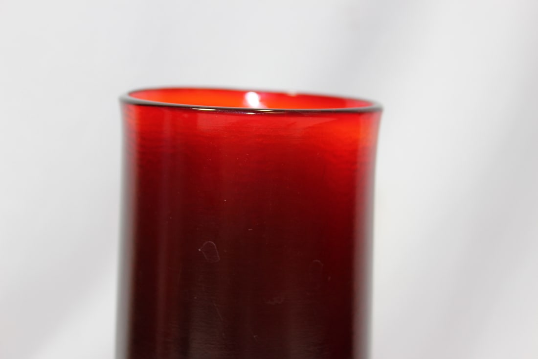 A Ruby Red Glass Stem Cup - 2