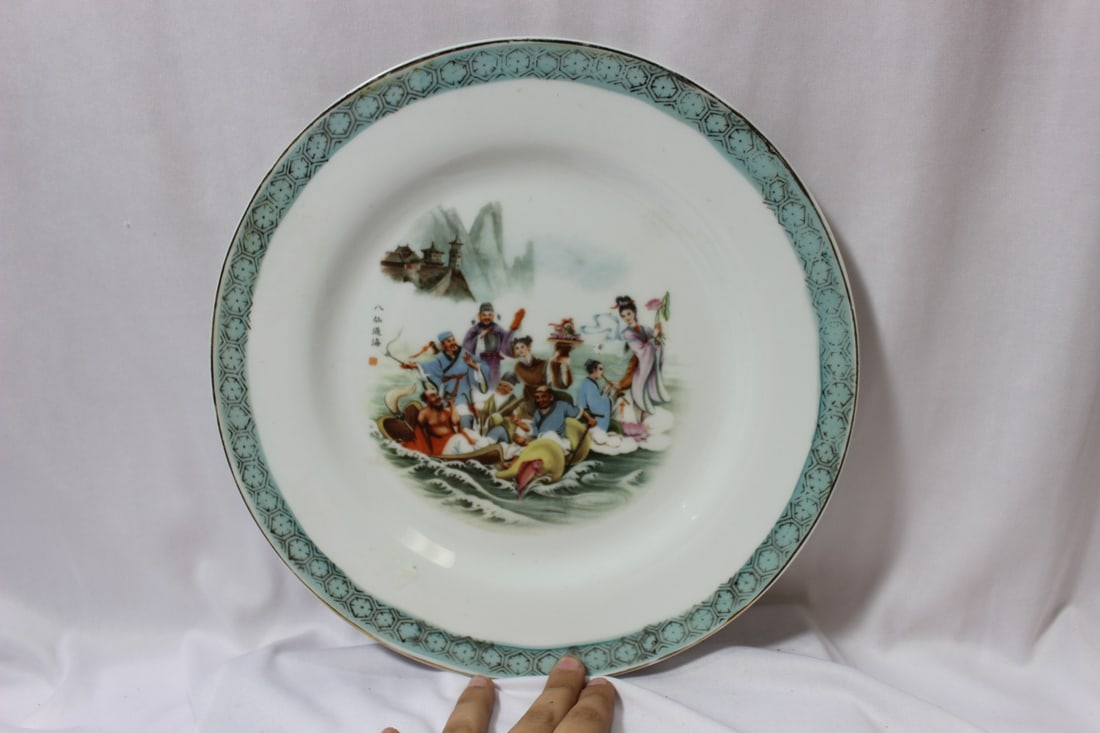 A Chinese Handpainted Plate: 10 1/2" in diameter
