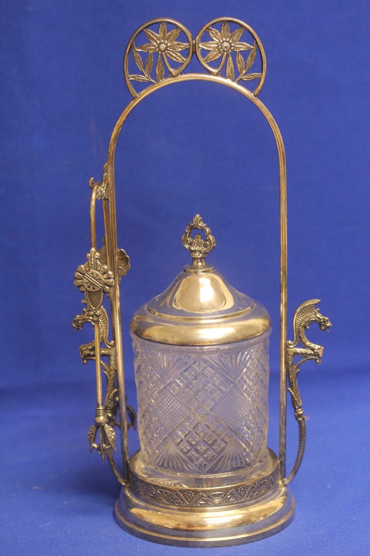 Pickle Castor with Tong: 12 inches tall - exact age unknown