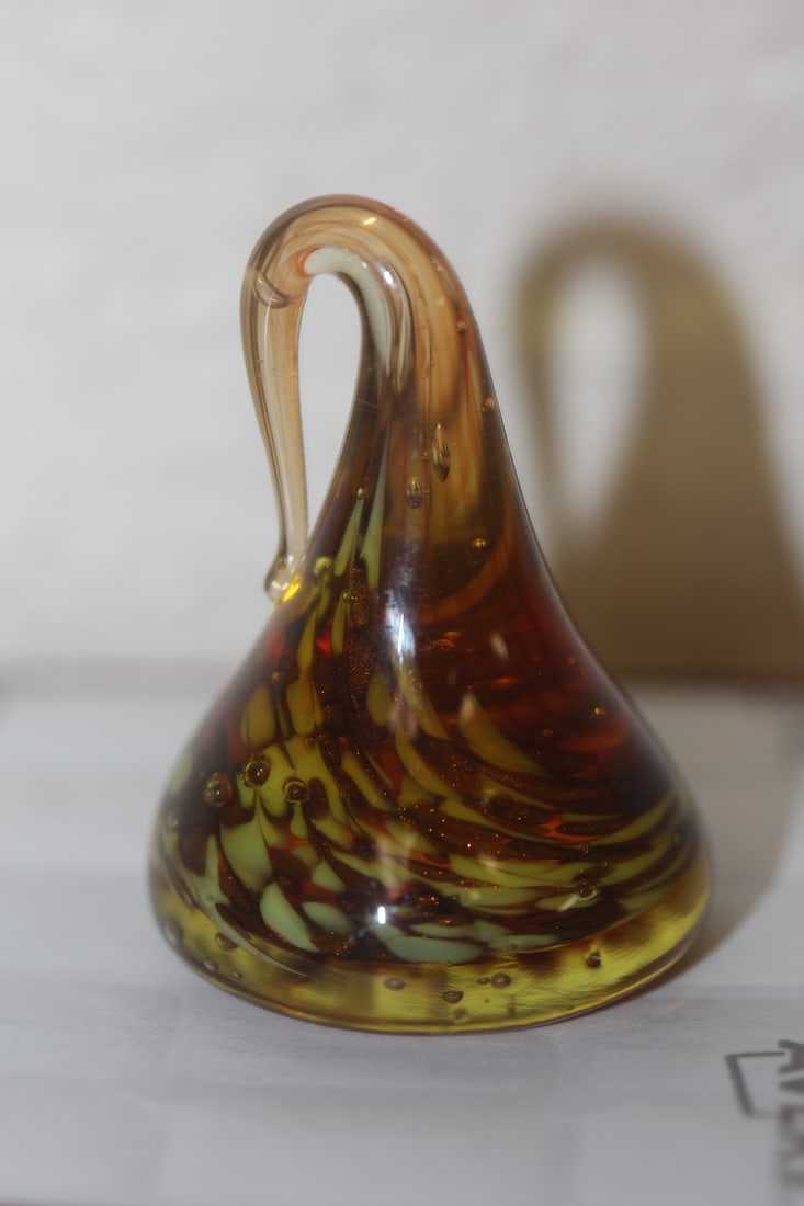 Small Artglass Ornament (1 of 4)