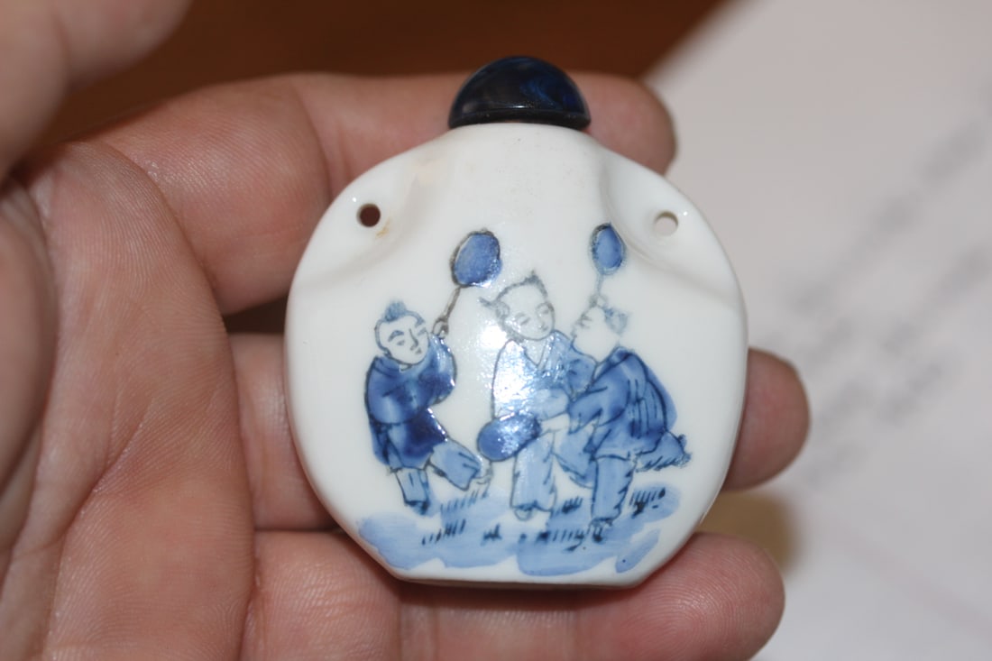 Chinese Ceramic Snuff Bottle - 2