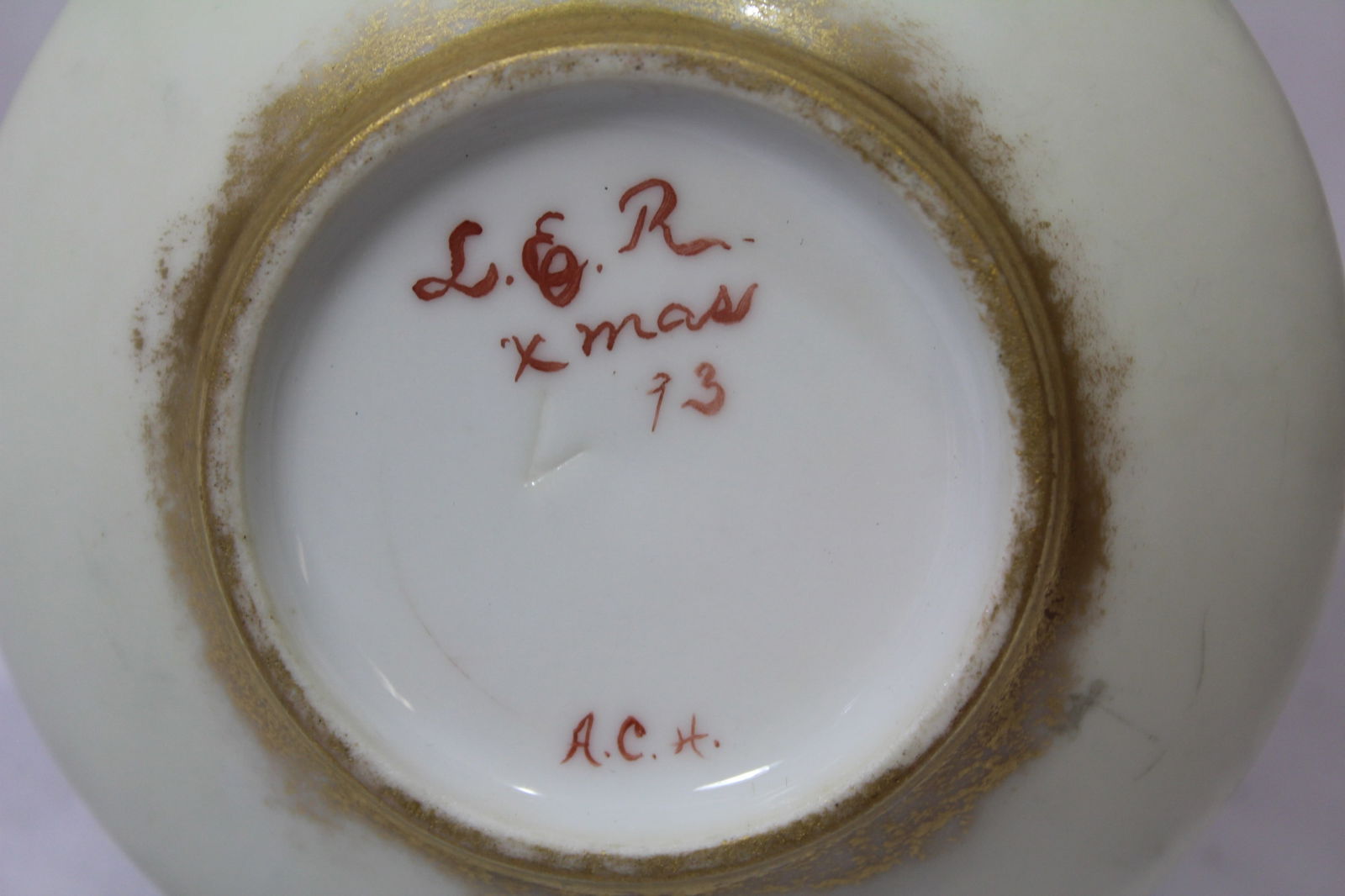 A Ceramic Handpainted Vase - 4