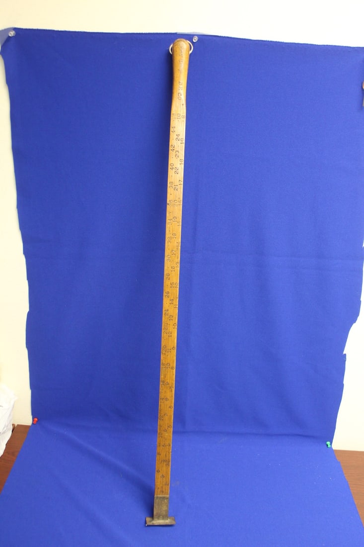 A Vintage Wooden Measuring Stick: 36" long 