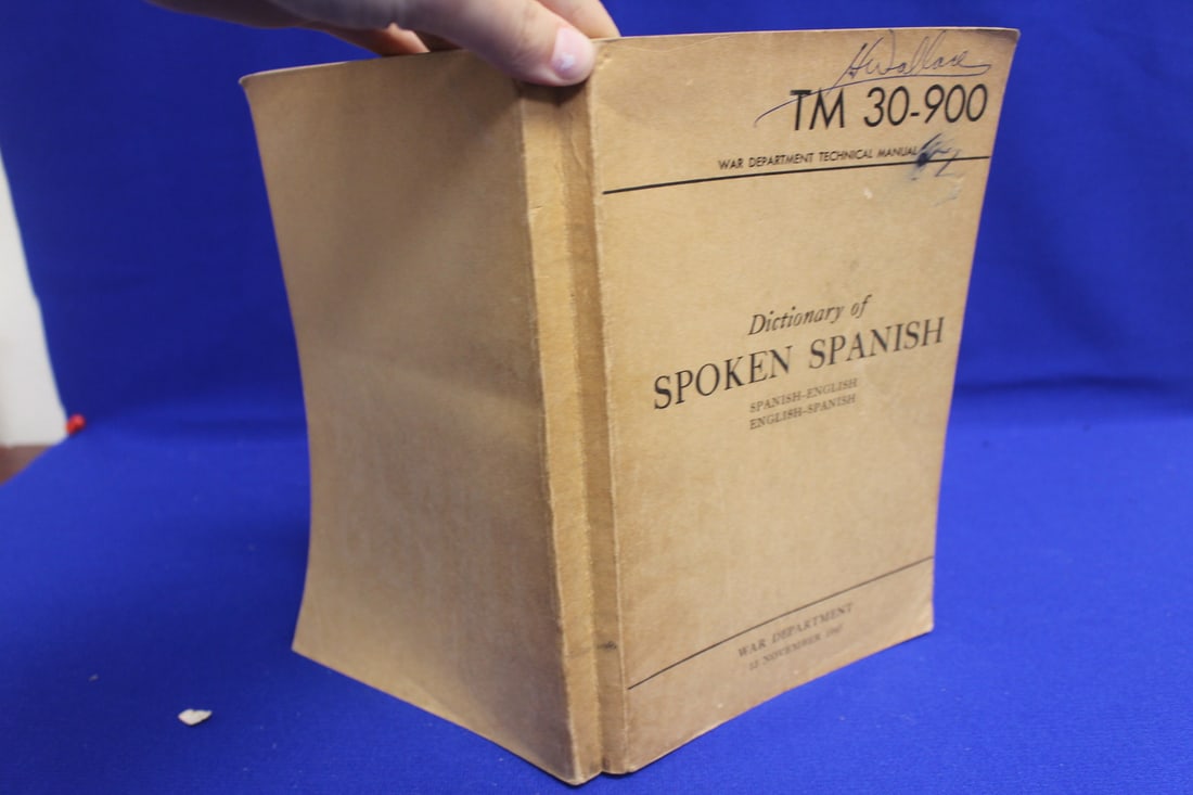 Softcover Book: Dictionary of Spoken Spanish: war department 
