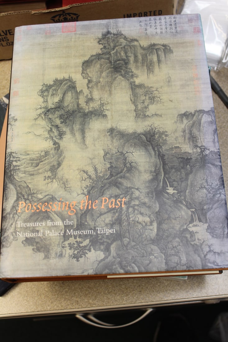 Hardcover Book on the Past Treasures of Taipei: Posessing the past treasures from the National Museum, Taipei - large book 