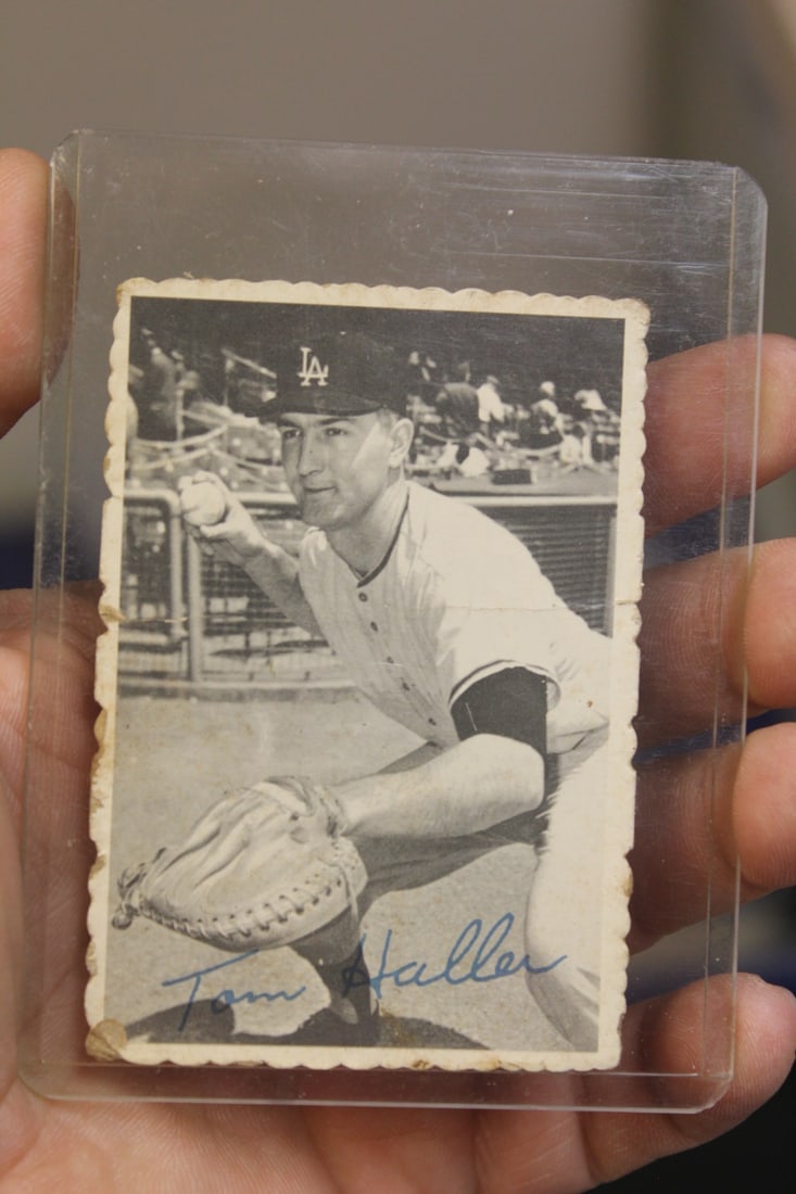 Tom Haller photograph: 3 1/8" x 2 1/8" 