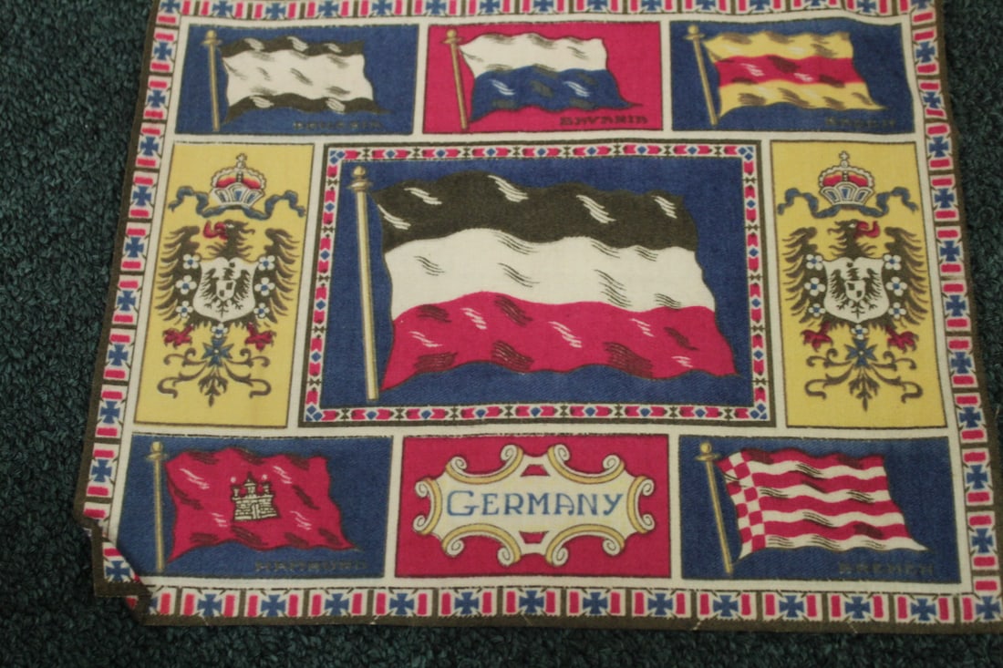 Vintage Tobacco Flag: 10 1/2" x 8 1/2" 