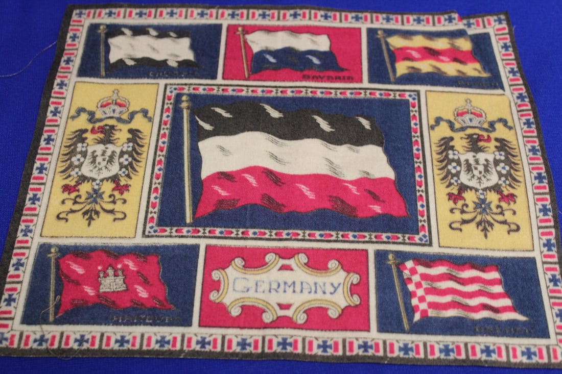 Vintage Tobacco Flag: 10 1/2" x 8 1/2" 