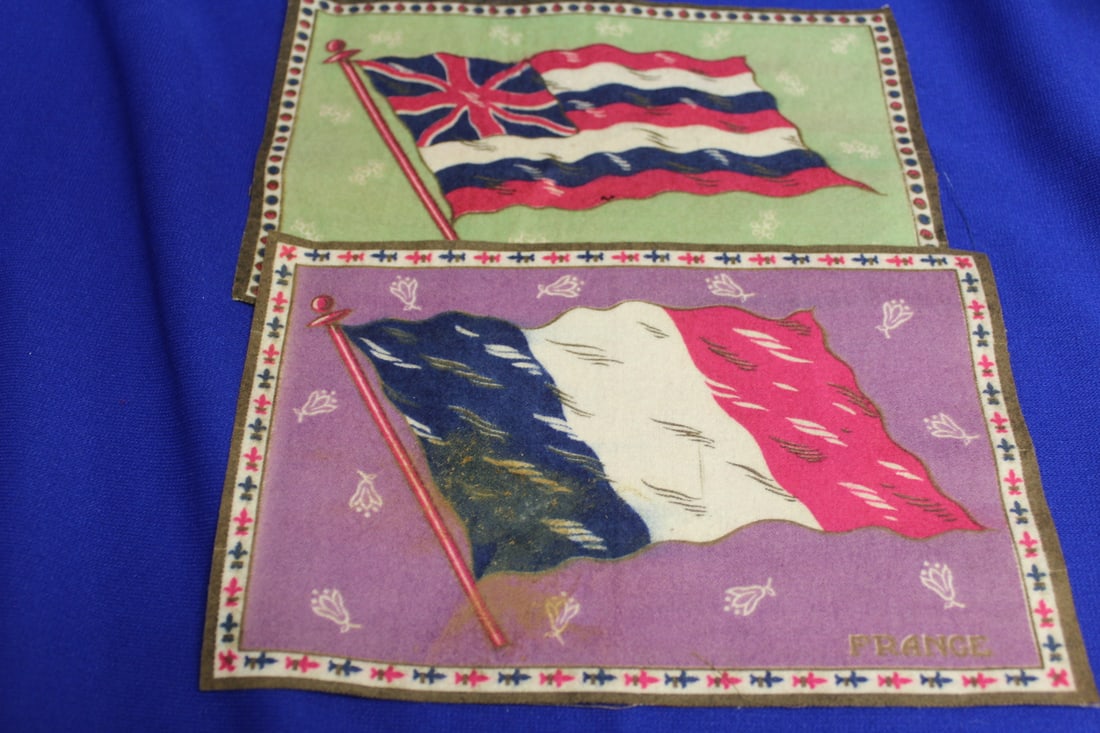 Lot of 2 Vintage Tobacco Flags (1 of 2)