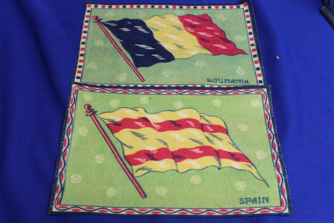 Lot of 2 Vintage Tobacco Flags: 8" x 5 1/2" each 