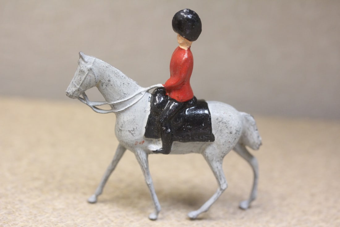 Vintage English Metal Toy Soldier: 2 3/8" across