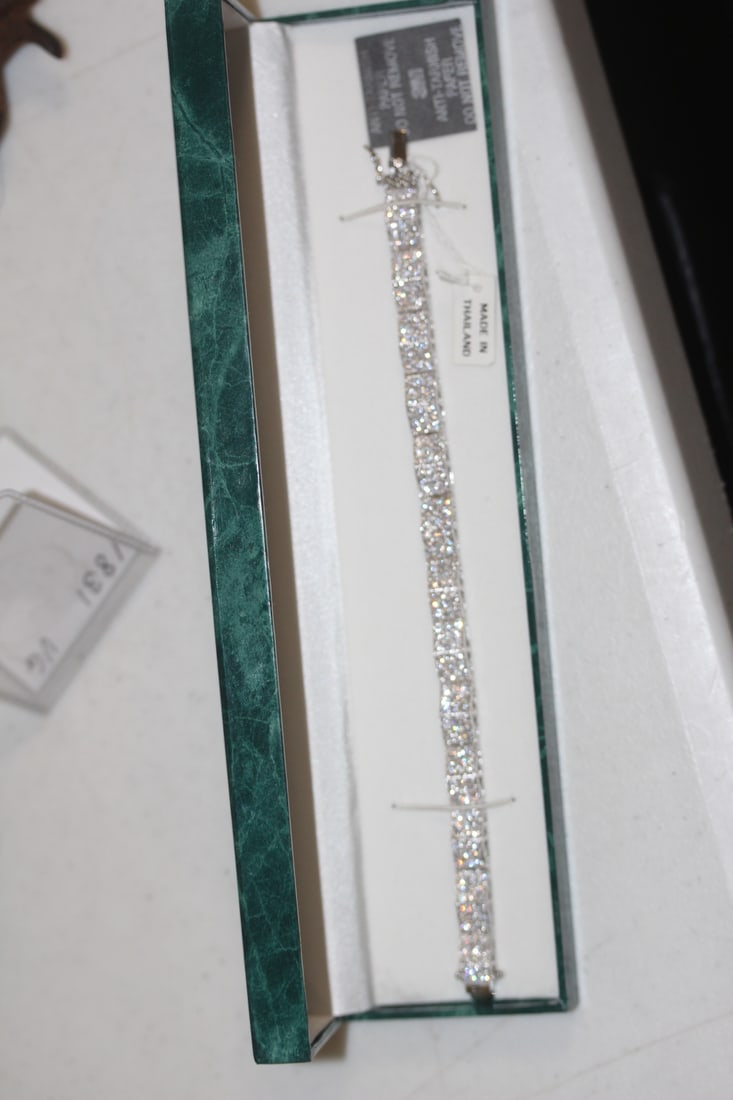 Suzanne Summers Sterlin and Quartz Bracelet: boxed - appeared to be new - 7 1/2" long