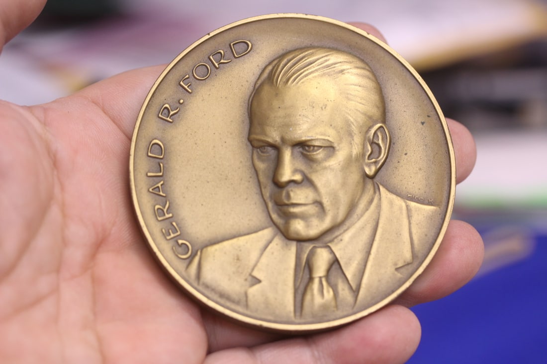 President Gerald R. Ford Bronze Medal: 2 3/4" in diameter