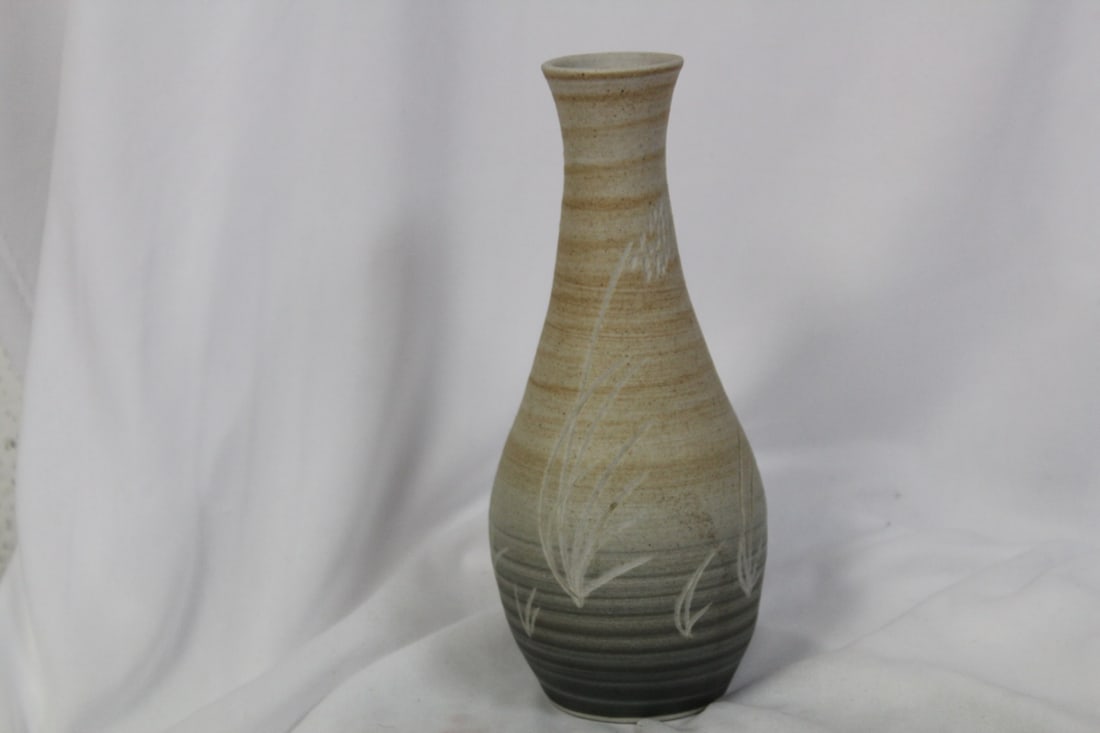 A Signed Pottery Vase - 4
