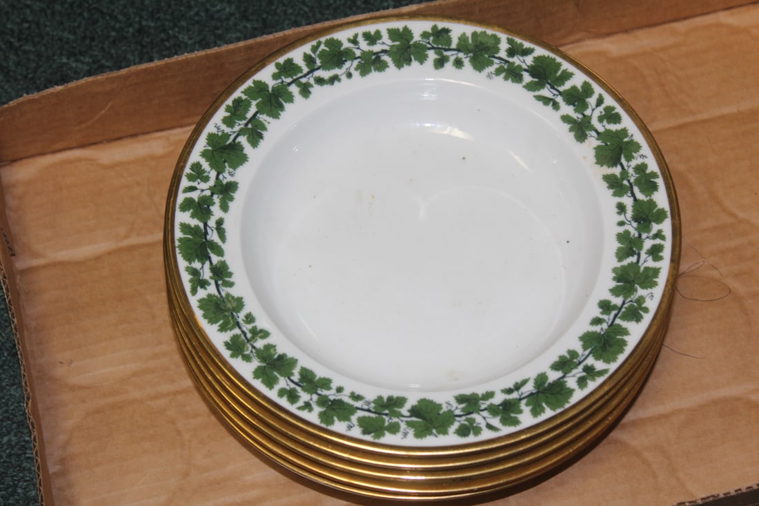 Meissen Green Ivy Leaf Soup Bowl: set of 5 - 8 5/8" in diameter