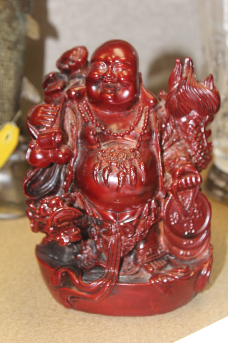 Resin Buddha: 7 1/4" tall