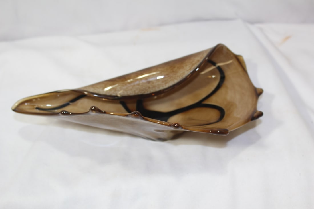 An Artglass Conch Shell: 8 1/2" long