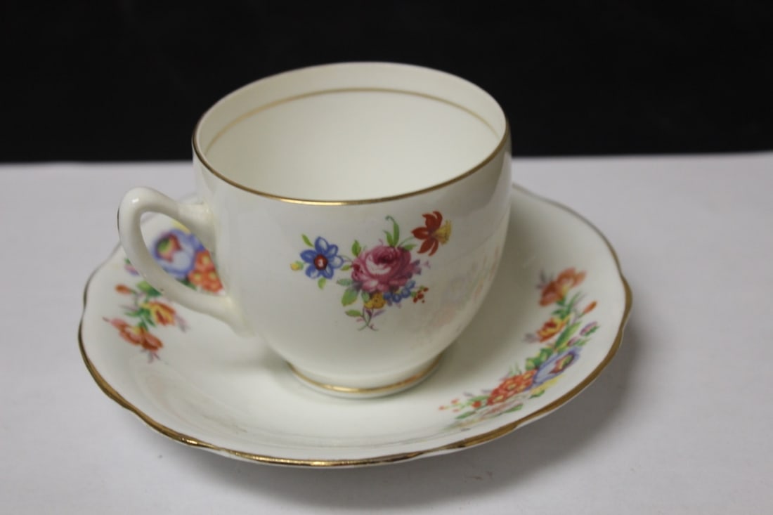 Clarence Bone China Cup and Saucer (1 of 6)