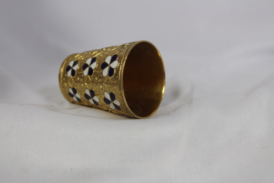 An Enamel Small Container - 2