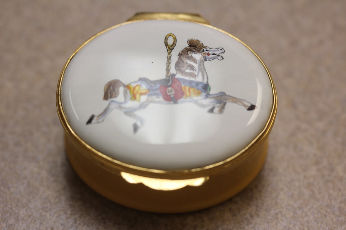 Halycon Days Enamel Trinket Box: Smithsonian Institute Limited Edition - 1 7/8" in diameter
