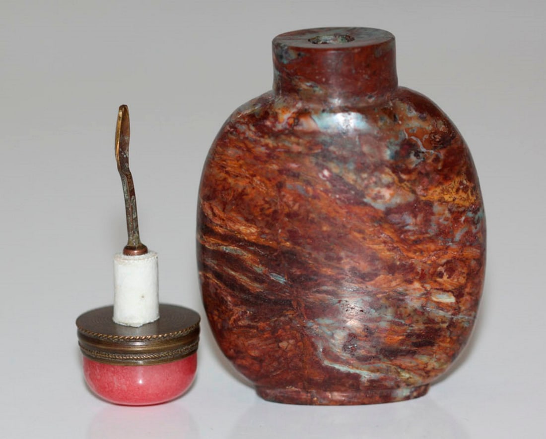 A Stone Snuff Bottle - 5