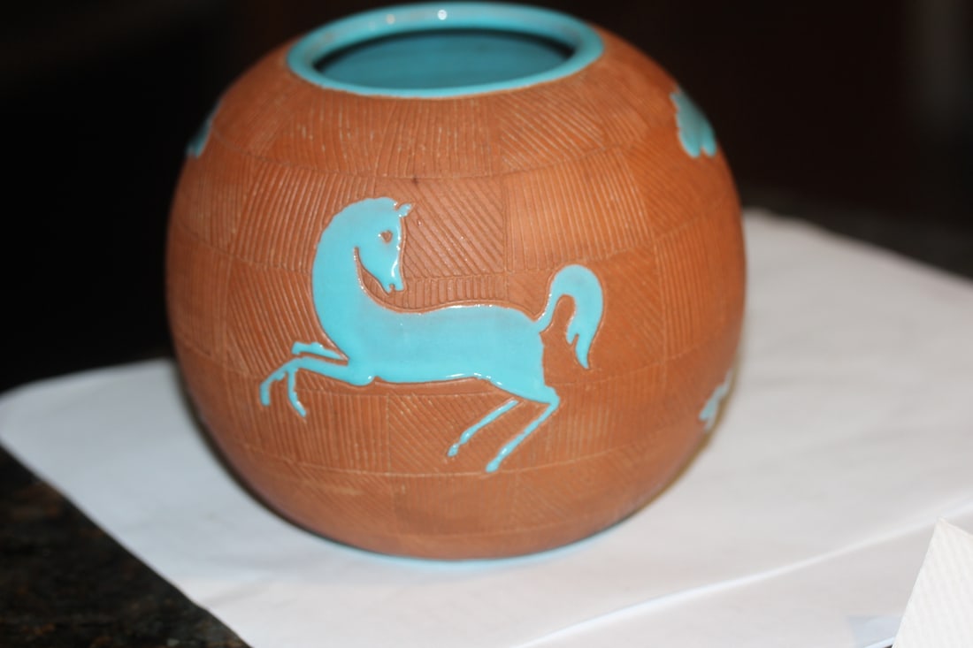 Italian Pottery Jar: made in Italy - well made - 5 inches tall