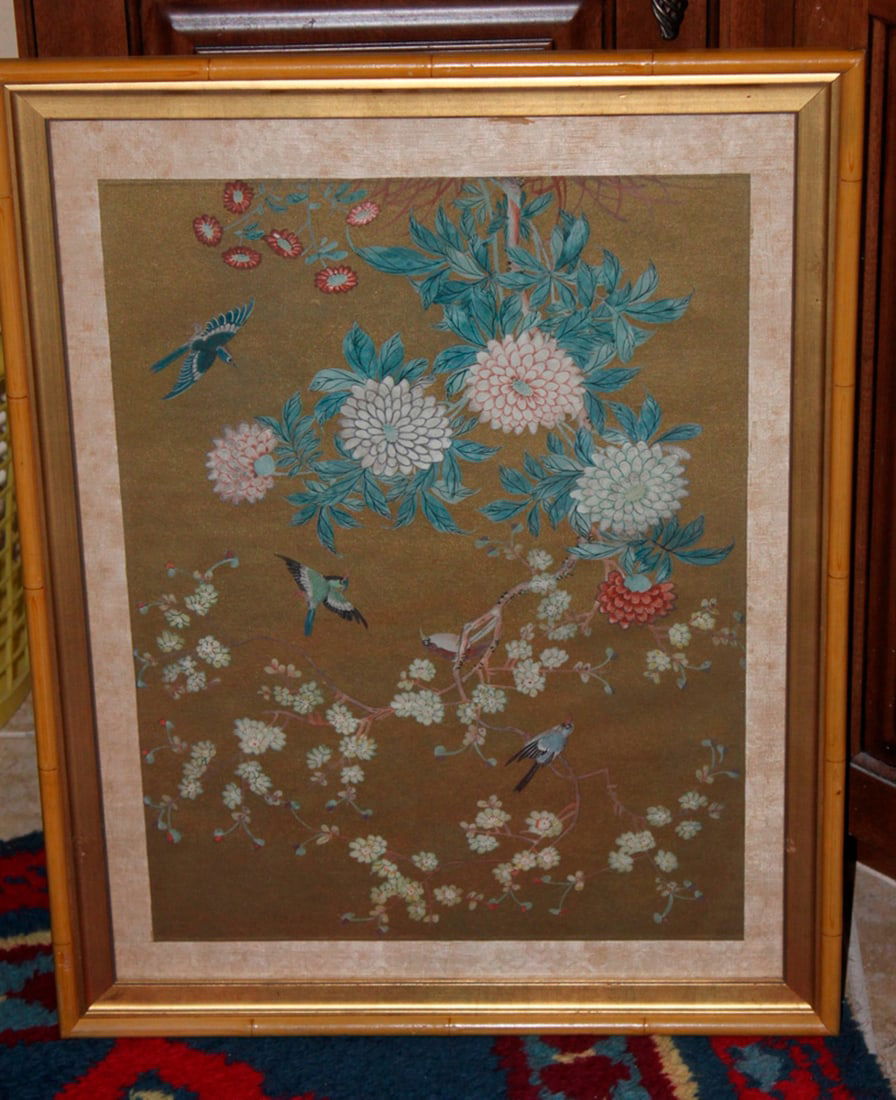Antique Chinese Pastel on Silk: Unsigned. Overall 24" x 17". Sight size 19" x 13". Circa 19th / 20th century.