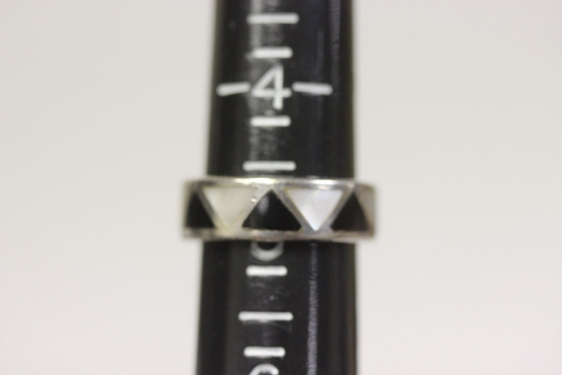 Sterling Ring: size 4 1/2