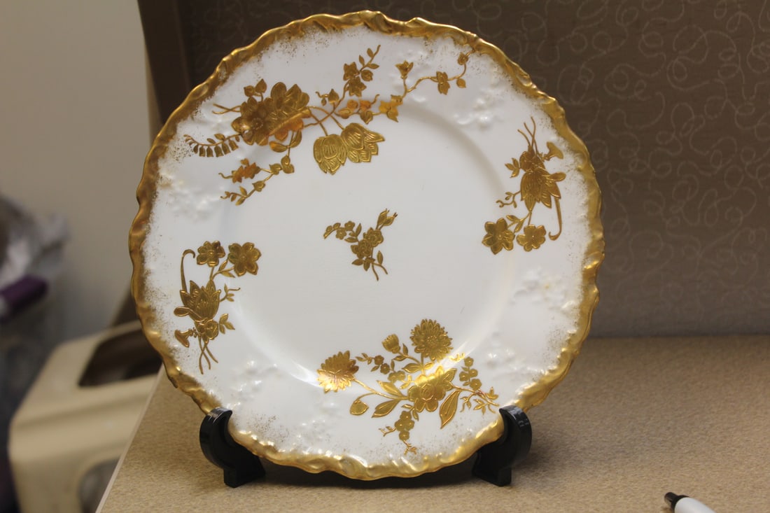 Gold Gilted Bone China Plate: Hammersley and Company - 9 inches in diameter