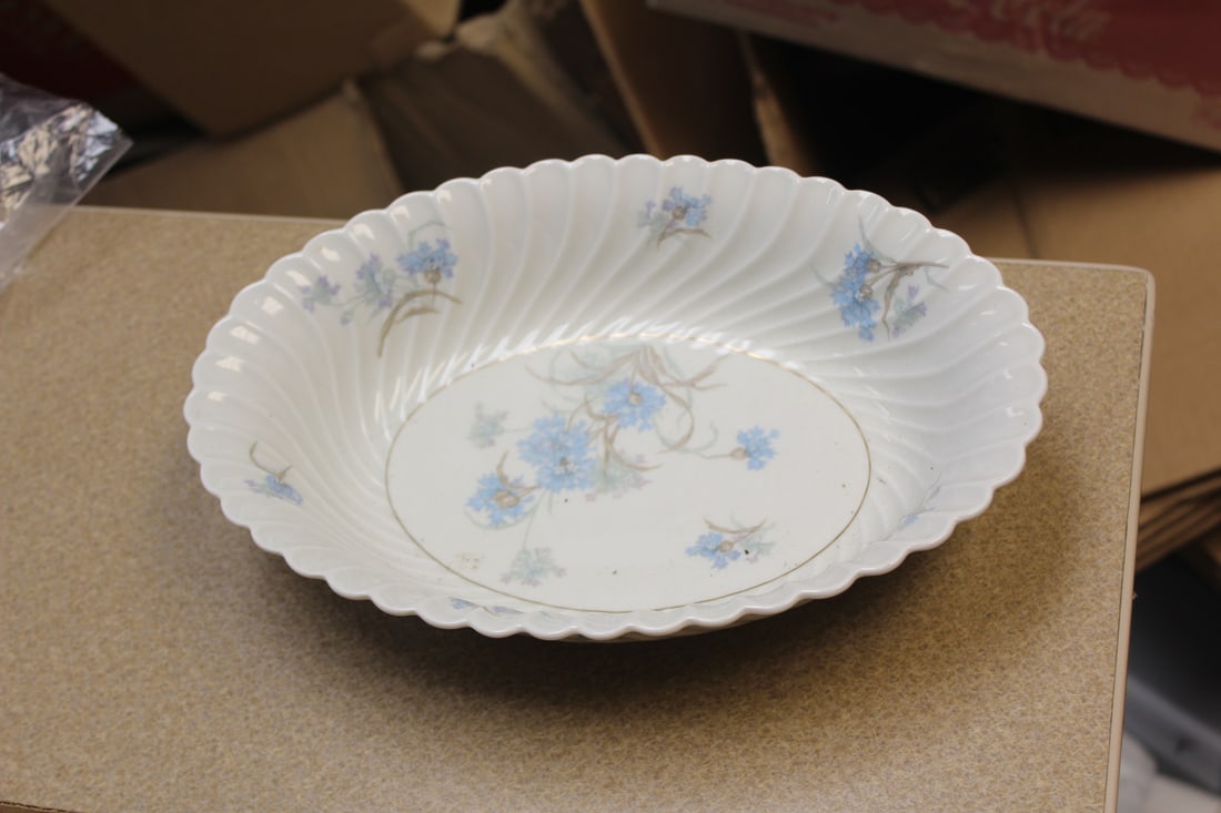 Limoge Bergere Oval Bowl: 10 1/2" in diameter