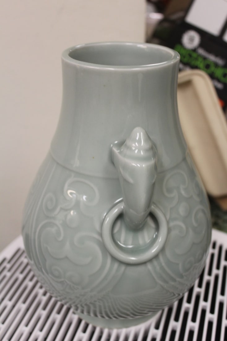 Chinese Celadon Elephant Vase: 2 handles gu shape vase or urn - decorative piece - 10 1/4" tall