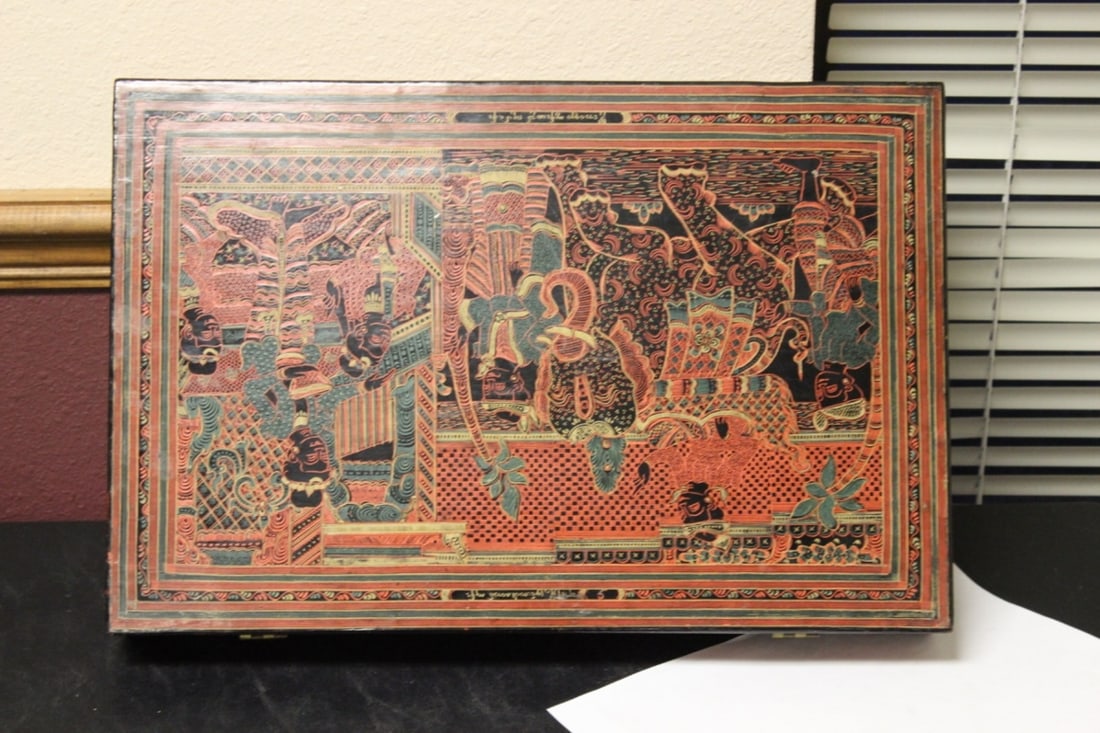 A Lacquer Box - 3