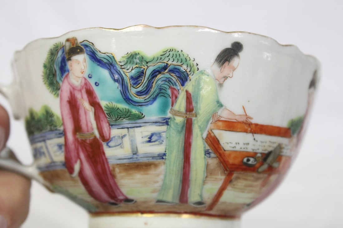 A Large Chinese Export Cup - 7