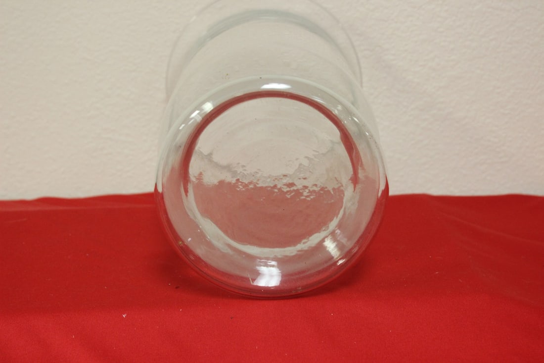 A Large Glass Vase - 4