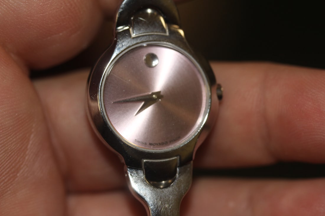 Ladies Movado Quartz Watch: runs - as shown