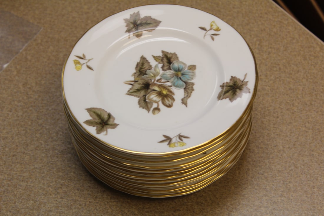 Set of 13 Royal Worcester "Dorchester" Plates (1 of 4)